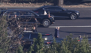 Trump set to hold talks with Xi