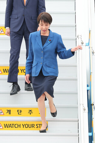 Japanese PM Takaichi visits S. Korea