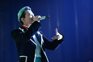 G-Dragon performs at APEC summit dinner