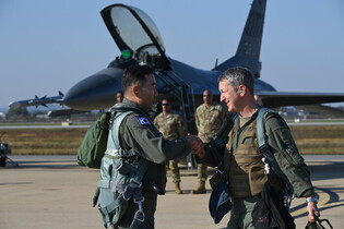 S. Korea-U.S. 1st-ever joint commander's flight