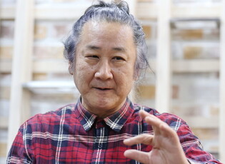 Guitarist Kim Do-kyun