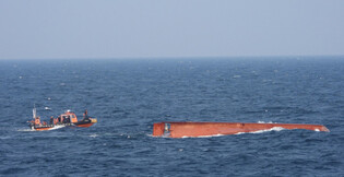 Chinese fishing boat capsizes
