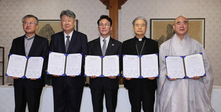 Govt-religious cooperation