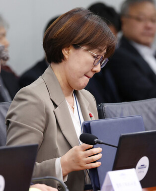 Lee's personal secretary, longtime aide