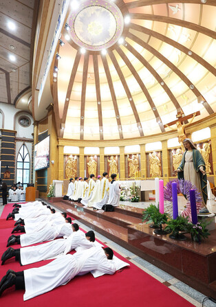 Entering Catholic priesthood