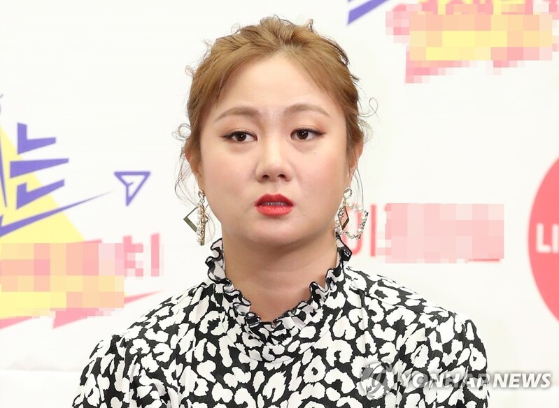 Park Na-rae to pursue legal action, says ex-managers made baseless claims