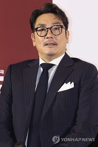 (2nd LD) Actor Cho Jin-woong says he will retire amid criticism over past juvenile offenses