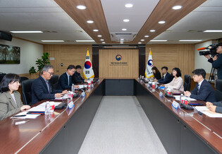 Gov't holds meeting on data security system overhaul