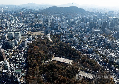Seoul city, heritage agency hold first preliminary talks over high-rise project near Jongmyo