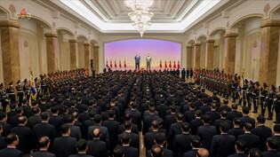 Kim Jong-un marks 14th anniv. of father's death