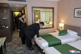 N.K. leader attends dedication ceremony for hotels