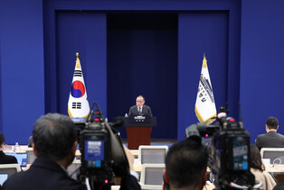 Nat'l security adviser at press conference