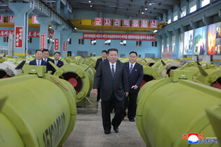 N.K. leader calls for expanding missile, shell production capacity