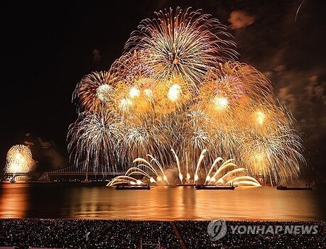 Busan Fireworks Festival expected to draw 1 mln on Nov. 7