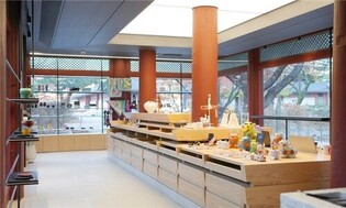 Korean traditional goods sales hit record high amid 'Demon Hunters' boom