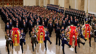 N.K.'s Kim visits family mausoleum with daughter for 1st time