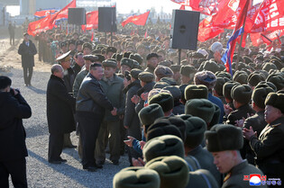 NK leader inspects construction site of greenhouse farm