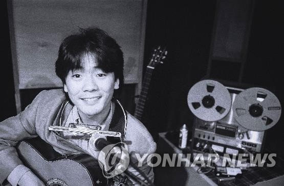 '영원한 가객' 김광석 30주기…옛 학전서 다시 울린 삶의 노래