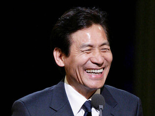 Beloved film star Ahn Sung-ki dies at 74