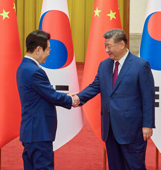 S. Korea-China summit talks in Beijing