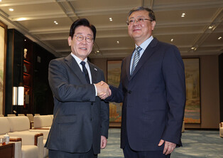 Lee meets Shanghai party chief