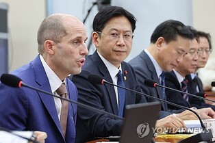 (LEAD) Coupang interim CEO summoned for questioning amid widening police probe