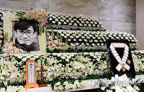 Final farewell for beloved film star Ahn Sung-ki set for Fri. at Myeongdong Cathedral