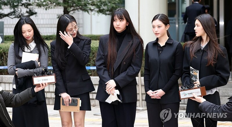 법원 "'뉴진스 뮤비 게시' 돌고래유괴단, 어도어에 10억 배상"