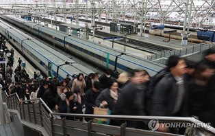 Train passengers reach record high of 172.2 mln in 2025