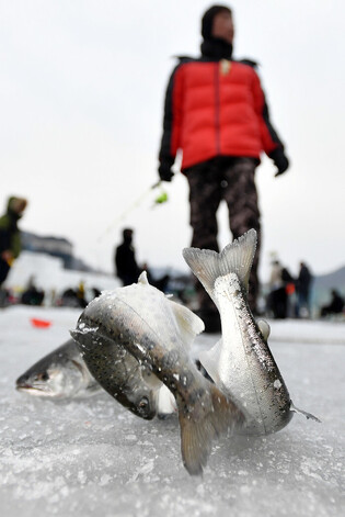 Ice fishing