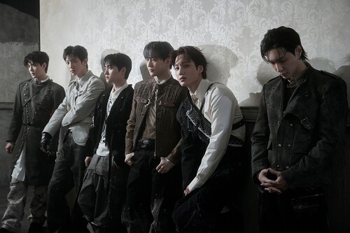 EXO to release 8th studio album 'REVERXE' at 6