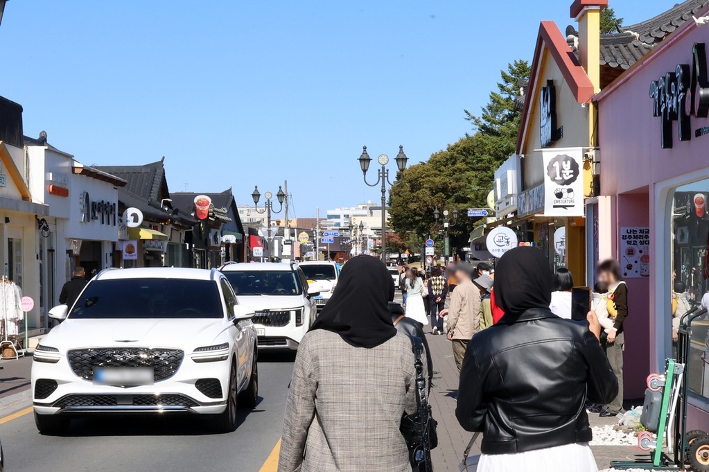 경주 황리단길 외국인 관광객 [촬영 손대성]