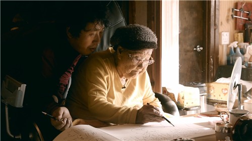 홍승표 감독과 '욕쟁이 할머니' 고 정의만 씨. [홍승표 감독 제공. 재판매 및 DB 금지]