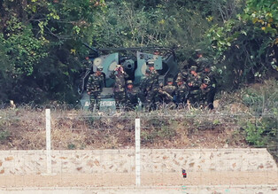 N. Korean troops at inter-Korean coastal border