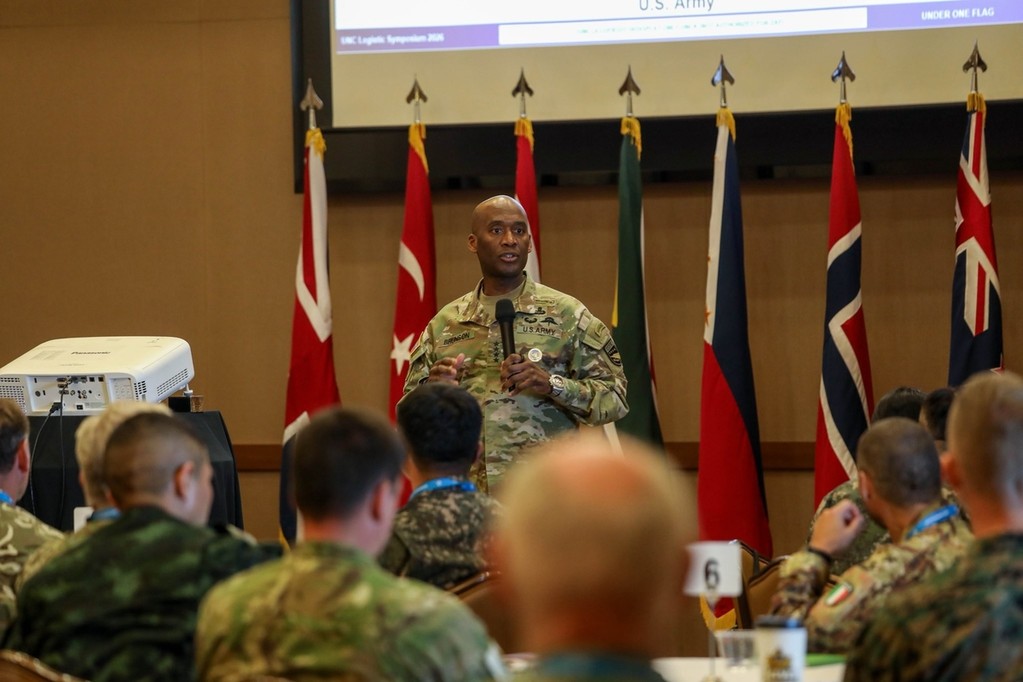  This photo captured from the X account of Gen. Xavier Brunson, commander of USFK, on Oct. 26, 2026 shows the general speaking at a recent UNC logistics symposium. (PHOTO NOT FOR SALE) (Yonhap)