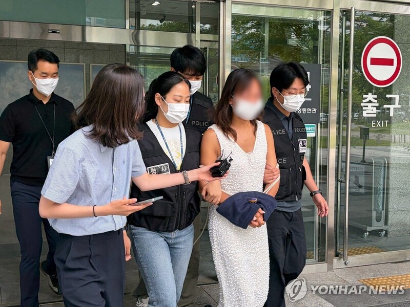 Woman sentenced to 1...