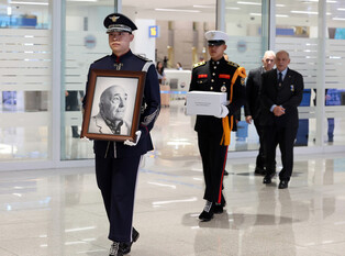Remains of French Korean War vet come to S. Korea
