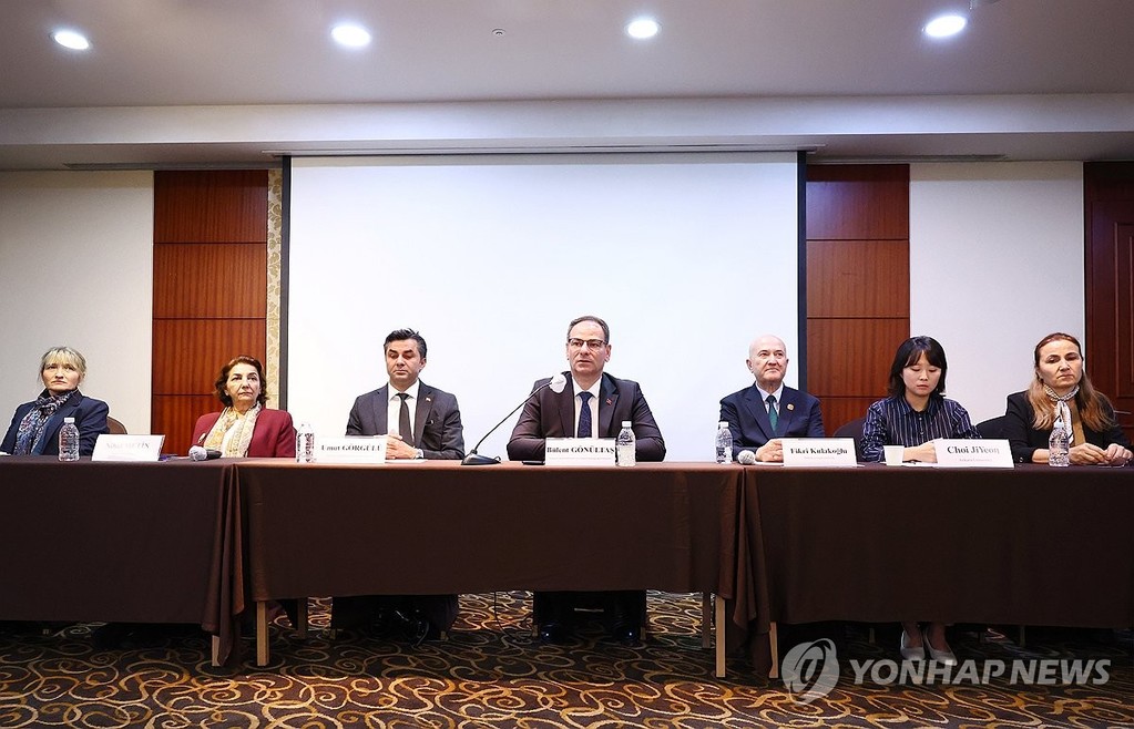 한-튀르키예 공동연구 조사성과 설명 및 초청자 인터뷰 (서울=연합뉴스) 진연수 기자 = 27일 서울 중구 코리아나 호텔에서 한국-튀르키예 공동연구 조사성과 설명 및 초청자 인터뷰가 진행되고 있다. 2026.10.29 jin90@yna.co.kr