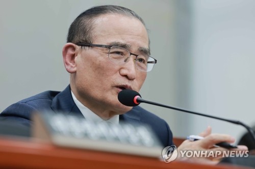  National Security Adviser Wi Sung-lac speaks during a parliamentary audit session at the National Assembly in Seoul on Oct. 29, 2026. (Yonhap)