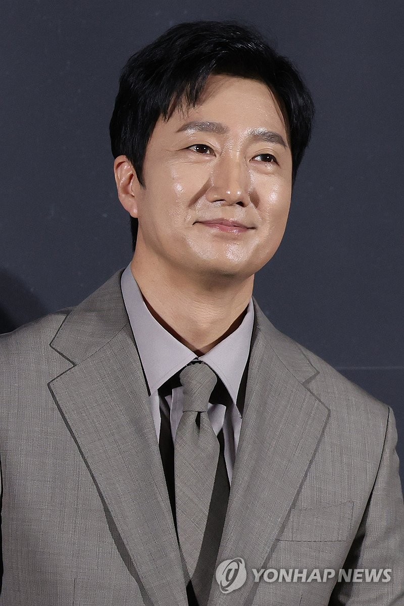 질문 듣는 박해일 [연합뉴스 자료사진. 재판매 및 DB 금지]